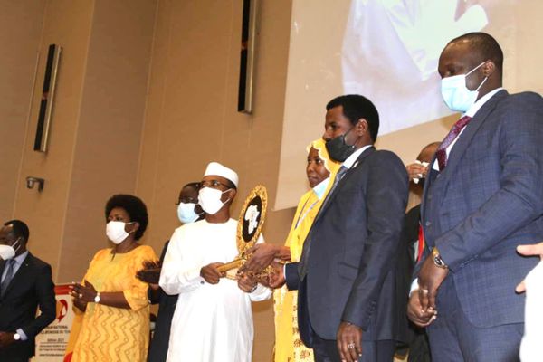 رئيس المجلس العسكري الإنتقالي يفتتح منتدى الشباب