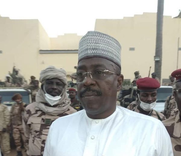 ​وزير الدفاع التشادي في جولة توعوية للجيش الوطني