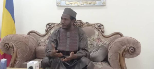 Tchad : le gouverneur du Ouaddaï poursuit ses consultations et prône le vivre-ensemble