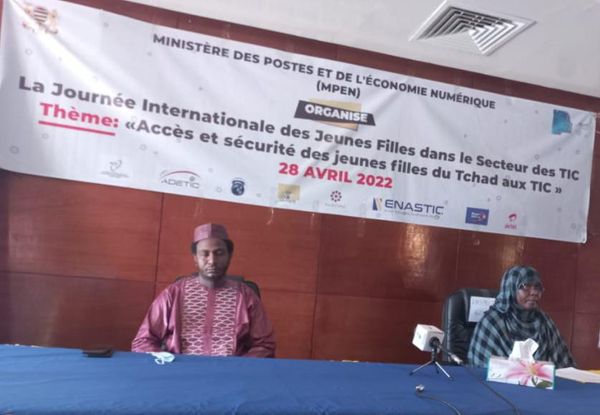 Tchad : la journée internationale des jeunes filles du secteur des TIC célébrée à Abéché