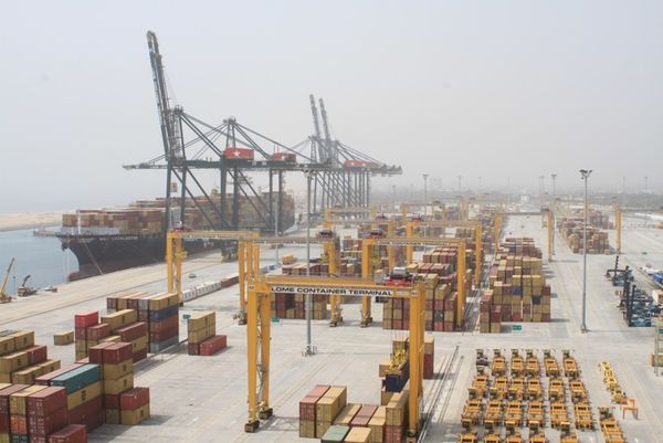 Photo d’entreposage au Port autonome de Lomé. © DR