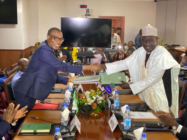 Cameroun : de nouveaux fonds de la BAD pour développer le secteur portuaire et l’assainissement durable