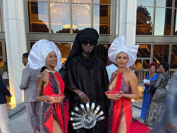 AfrotroniX élu meilleur artiste africain au Hollywood African Prestigious Awards