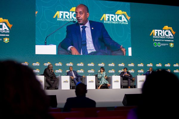 Africa Investment Forum 2022 - PLENARY SESSION, Trade & Investment - How can Africa be More Competitive in a Global Context. 