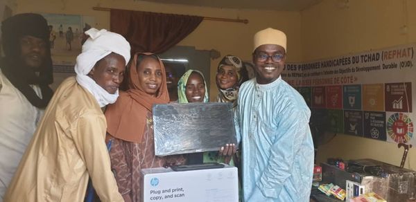 Tchad : des matériels bureautiques en faveur des personnes handicapées