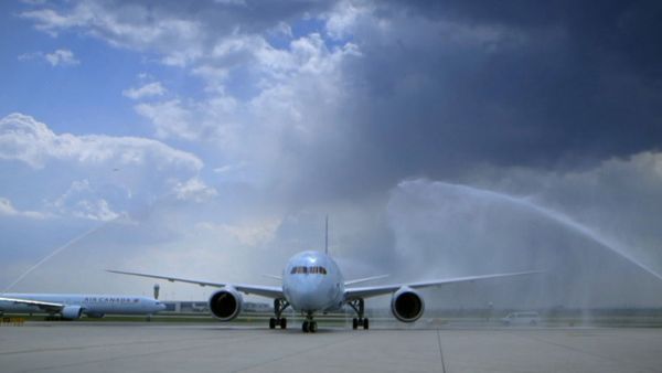 Boeing 787 Dreamliner hit by more safety questions‏