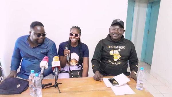 La jeune artiste Atomik lance son premier clip "Bloqué" au Tchad