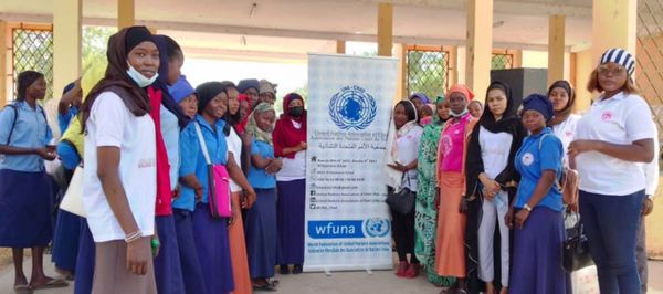 Tchad : UNA-CHAD et NIRVANA encouragent les lycéennes à l'entrepreneuriat et à la cohésion sociale