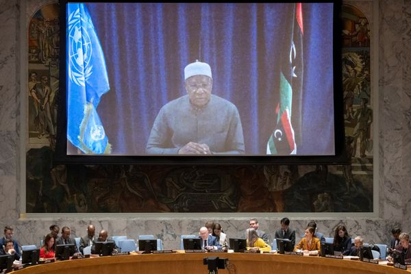 Abdoulaye Bathily (à l'écran), Représentant spécial du Secrétaire général et Chef de la Mission d'appui des Nations Unies en 