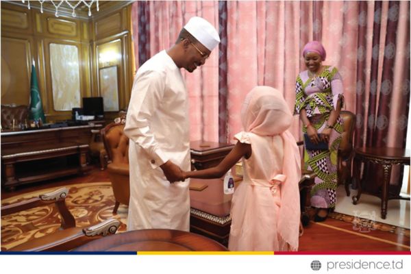 Tchad : le président s’enquiert de la santé d’une fille victime d’un viol