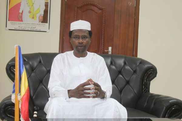 Tchad : le gouverneur du Kanem consulte les leaders des associations de jeunes de Mao