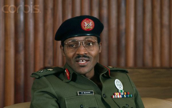 Nigeria: Le candidat putshiste le général Buhari perd la tête