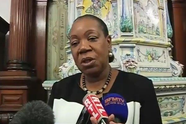 Que reproche-t-on à Catherine Samba-Panza et à son Premier Ministre, Mahamat Kamoun ?