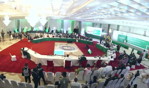 Crise au Niger : La CEDEAO fixe un ultimatum, désigne un médiateur et n'exclut pas l'option militaire