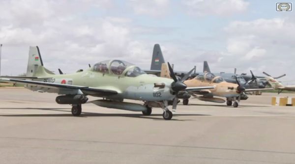 Niger : le Mali et le Burkina Faso déploient des avions de combat pour contrer la CEDEAO