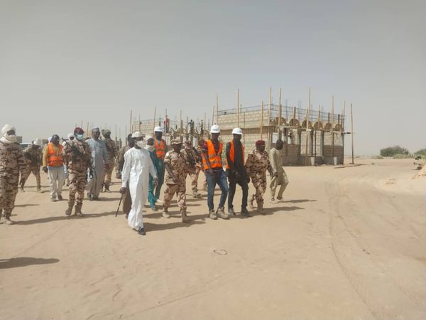Tchad : le gouverneur du Kanem inspecte les travaux de l'hôpital provincial de Mao