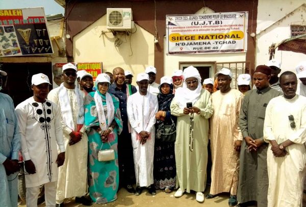 Tchad : UJTB en coopération avec les autorités du conseil national de transition ont célébré une cérémonie de brassage pour la paix au Tchad