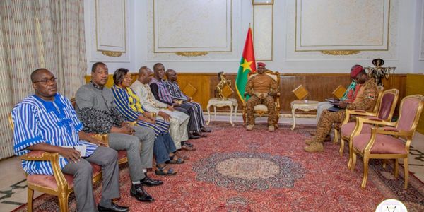 Burkina : le chef de l’Etat échange avec la Ligue des consommateurs
