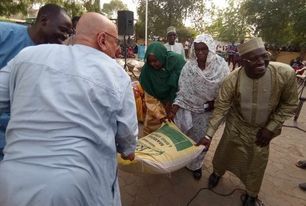Tchad : remise de kits alimentaires dans le 3ème arrondissement de N’Djamena