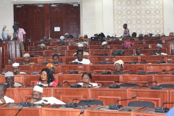 Tchad : le CNT adopte une résolution spéciale de soutien au Président après la mort de Yaya Dillo