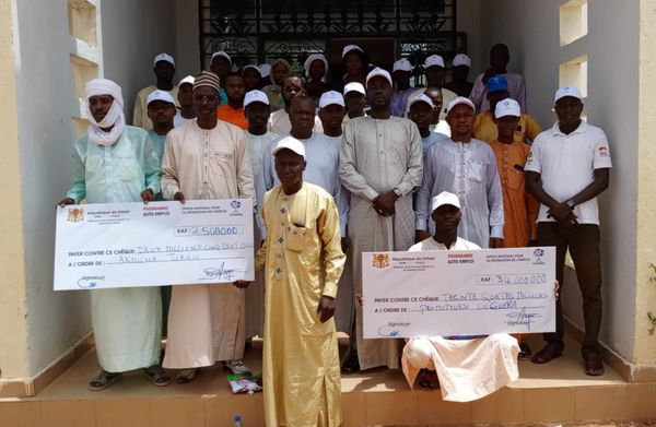 Tchad : les entrepreneurs de la province du Guéra reçoivent des chèques de l'ONAPE
