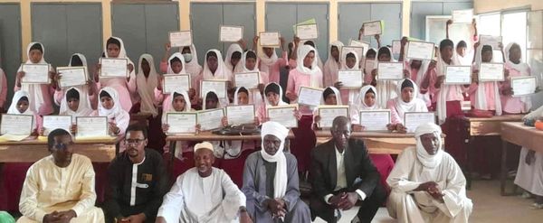 Tchad : à Abéché, des filles du Lycée féminin bilingue formées en informatique