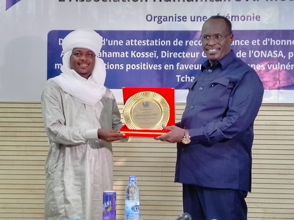 Tchad : remise d'une attestation de reconnaissance et d'honneur par Al-Moussa'ada