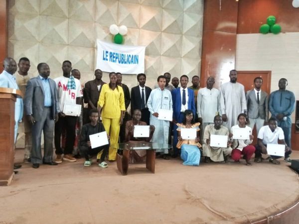 Tchad - N'Djaména : Le Parti Républicain lutte contre l'analphabétisme numérique et offre des perspectives d'avenir à la jeunesse