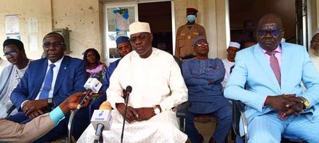 Tchad : le ministre de la Fonction publique honoré par le personnel de son ministère