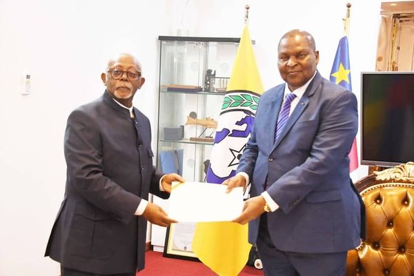 RCA : Le Président Paul Biya dépêche un émissaire auprès de Son Homologue Touadera
