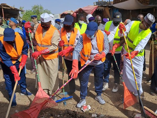 Tchad : Une grande opération de salubrité organisée au marché de Mil dans le 4ème arrondissement de N'Djaména