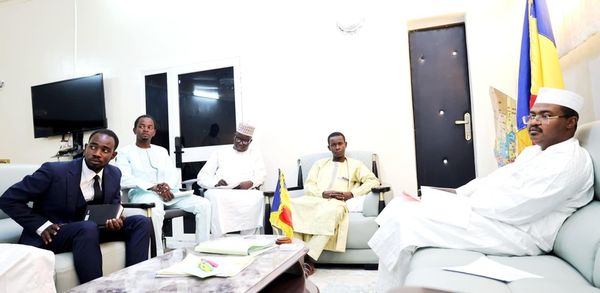 Tchad : Rencontre entre le Ministre de la Jeunesse et des Sports et un groupe de jeunes porteurs de projets