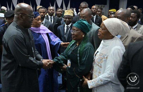 Clôture du Ramadan : le Président Tshisekedi a reçu la communauté musulmane de Kinshasa