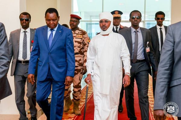 Le président tchadien de retour des Émirats Arabes Unis