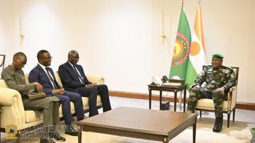 Niger : Le Président Tiani reçoit l'envoyé spécial du Président Sénégalais et le candidat à la présidence de la BAD