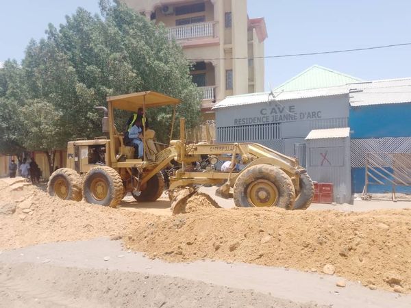 ​N'Djamena : la mairie du 7ème arrondissement lance le colmatage des rues