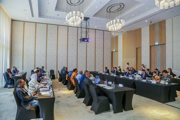 Émirats Arabes Unis – Tchad : Négociation d'une nouvelle convention de vente de pétrole brut pour la raffinerie de N'Djamena