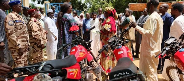 Tchad - Un nouveau souffle pour l'éducation non formelle au Moyen-Chari : Des motos pour aller plus loin