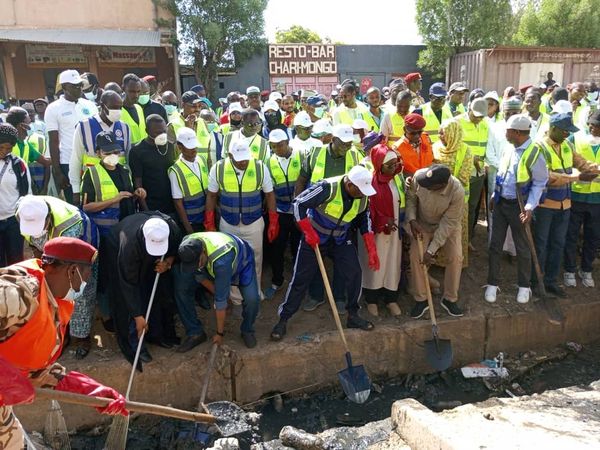 N’Djamena : le Premier ministre donne le coup d’envoi du "Samedi Citoyen" pour une ville propre