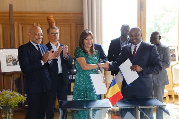 Tchad : N'Djamena et Paris signent un pacte d'amitié et de coopération