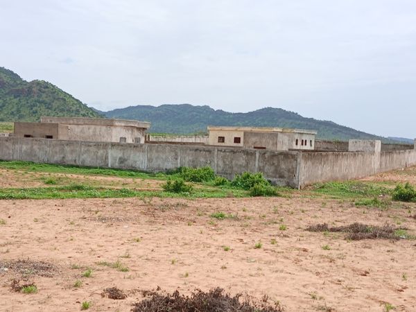 Tchad : Les députés du Sila dénoncent l'abandon de 13 chantiers publics