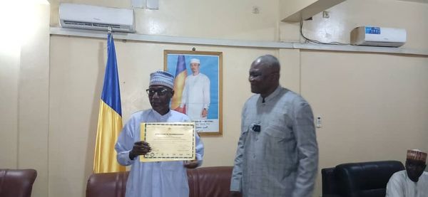 Tchad : L'Académie du Sud-Ouest décerne une reconnaissance au délégué de la Tandjilé