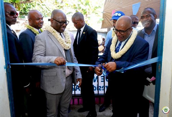 Union des Comores : inauguration de la chambre froide solaire de Niumachiwa