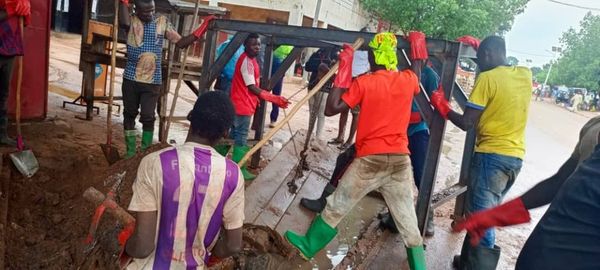 Tchad : Opération de curage des caniveaux à Koumra