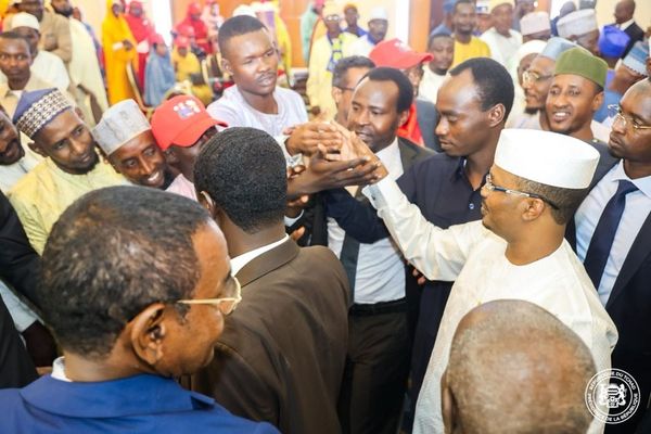 Tchad-RCA : Mahamat Idriss Deby Itno rencontre la communauté tchadienne de Bangui