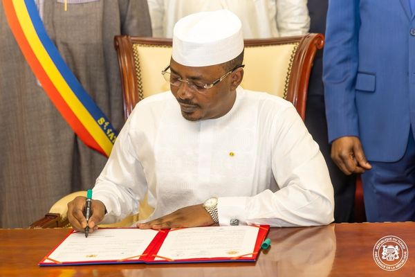 Tchad : le chef de l’Etat promulgue la Loi fondamentale révisée