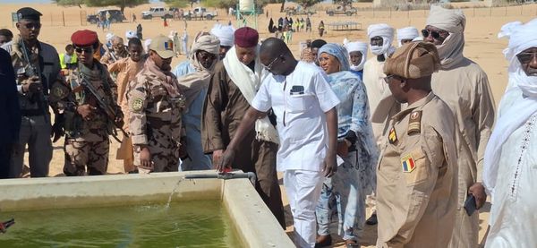 Tchad : visite des autorités provinciales du site de reboisement de Barra
