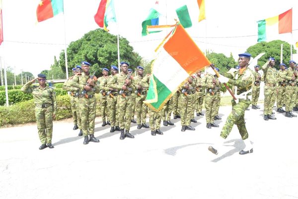 Côte d’Ivoire : promotion des élèves officiers et des médecins élèves officiers d’active