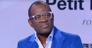 Virage à 90 degré : Alain Mabanckou de la littérature à la politique