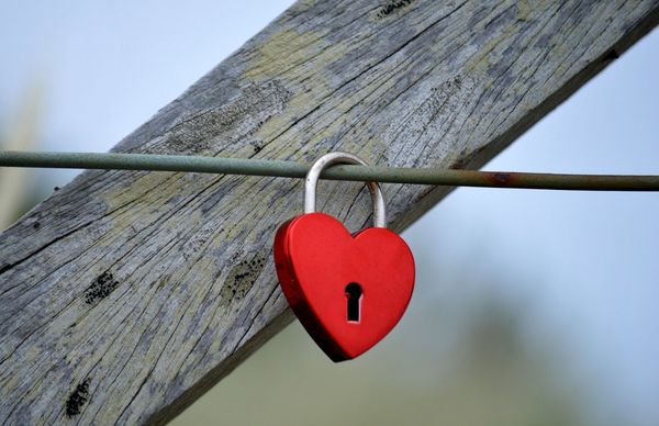 Société : une relation cachée conduit à un drame au sein d’une famille